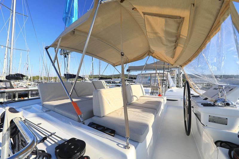 Book yachts online - catamaran - Lagoon 50- owner version - RAGNAR - rent