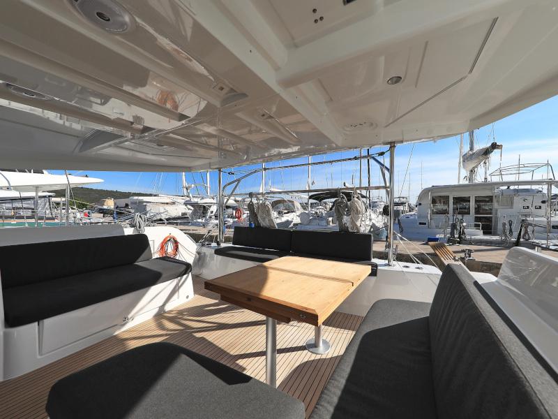 Book yachts online - catamaran - Lagoon 46 - DEEPSEA - rent