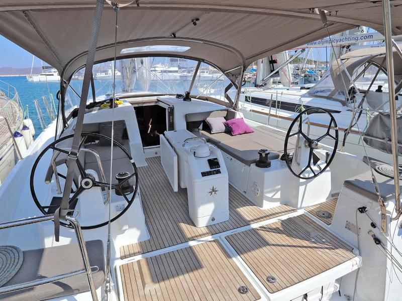 Book yachts online - sailboat - Sun Odyssey 440 - Ermis  - rent