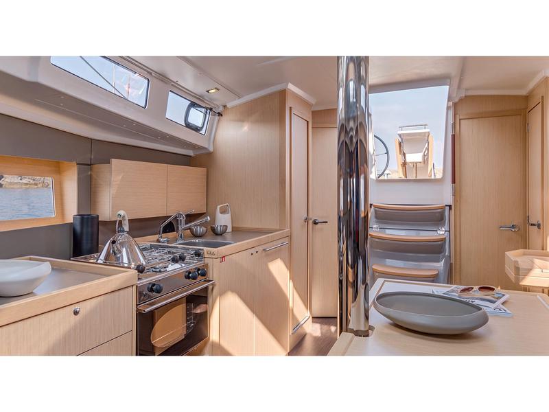 Book yachts online - sailboat - Oceanis 38.1 - Elisa - rent