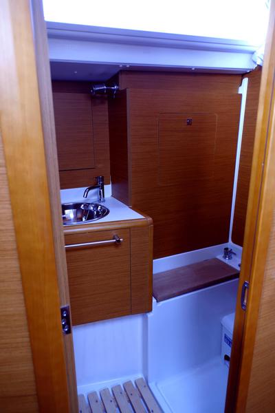 Book yachts online - sailboat - Sun Odyssey 439 - Iva - rent