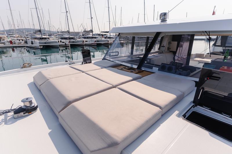 Book yachts online - powercatamaran - MY4.S - DANA - rent