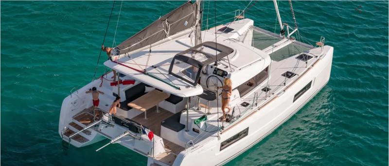 Book yachts online - catamaran - Lagoon 40 - Sail Sagitta - rent