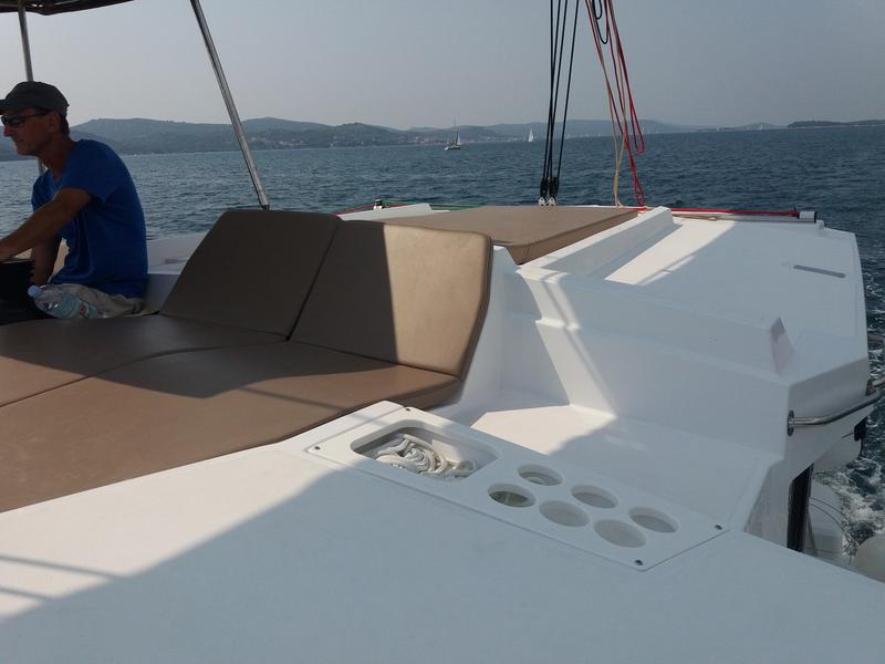 Book yachts online - catamaran - Bali 4.1 - Sjohus - rent