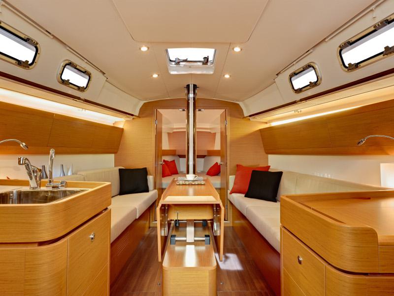 Book yachts online - sailboat - First 35 - Gemini - rent