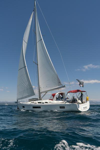 Book yachts online - sailboat - Oceanis 51.1 - TRUE WIND - rent