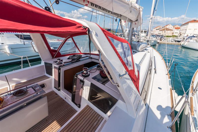 Book yachts online - sailboat - Oceanis 45 - ZOA - rent