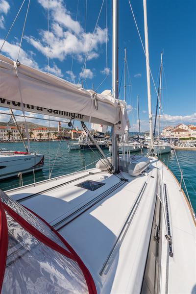 Book yachts online - sailboat - Oceanis 45 - ZOA - rent