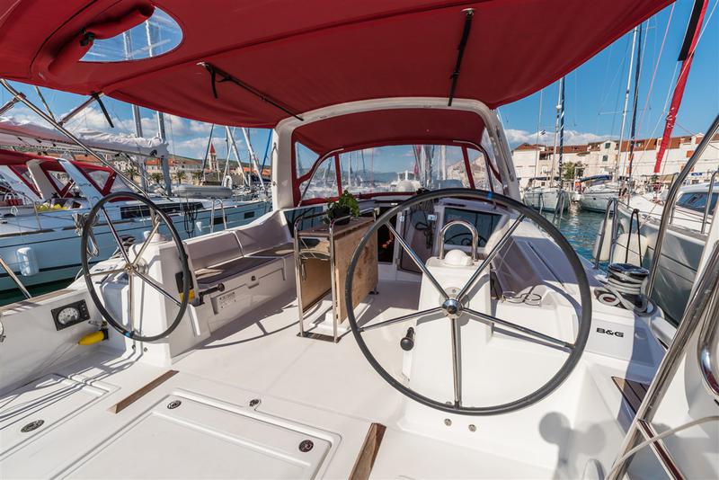 Book yachts online - sailboat - Oceanis 41.1 - SPARKLING - rent