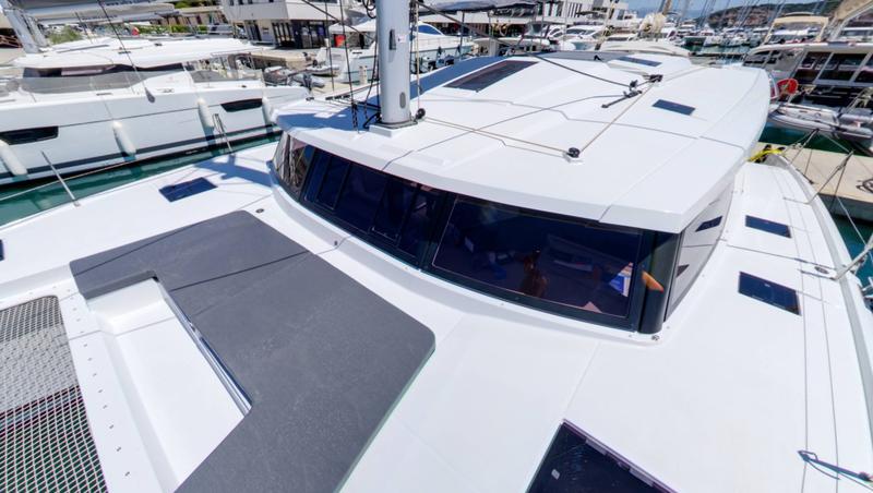 Book yachts online - catamaran - Astréa 42 - MAGIC SUMMER - rent