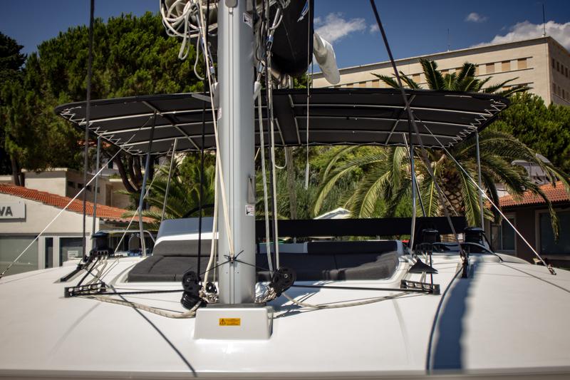 Book yachts online - catamaran - Lagoon 450 F - MALA MARE - rent