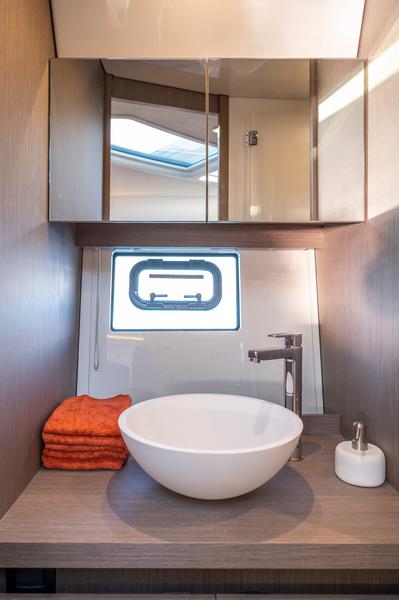 Book yachts online - motorboat - Gran Turismo 41 - MIAMI VICE - rent