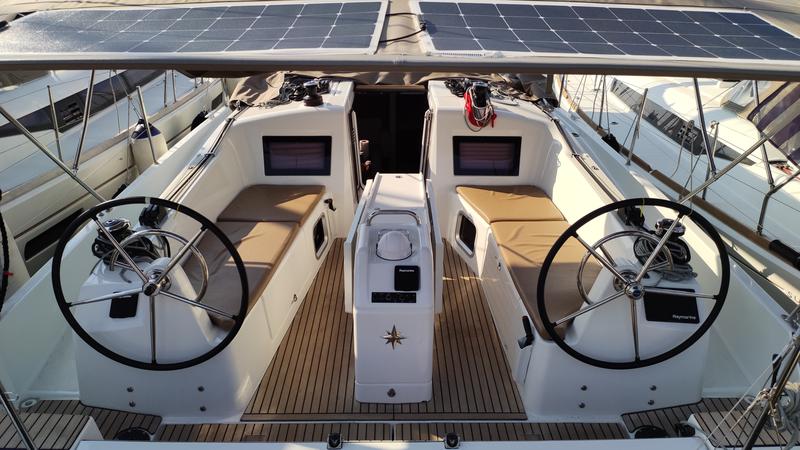 Book yachts online - sailboat - Sun Odyssey 410 - Nerea - rent