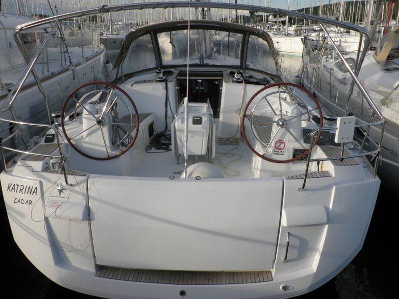 Book yachts online - sailboat - Sun Odyssey 509 - KATRINA - rent