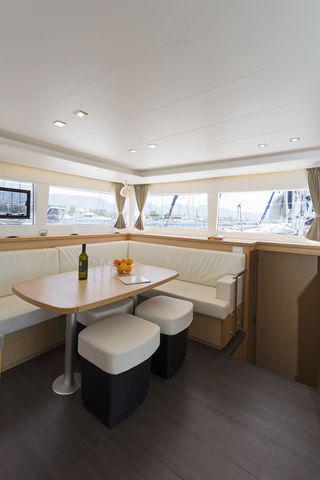 Book yachts online - catamaran - Lagoon 450  Fly A/C &amp; GEN &amp; WM - CASSIOPEIA II - rent