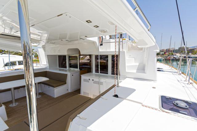 Book yachts online - catamaran - Lagoon 450  Fly A/C &amp; GEN &amp; WM - Caretta Nana - rent