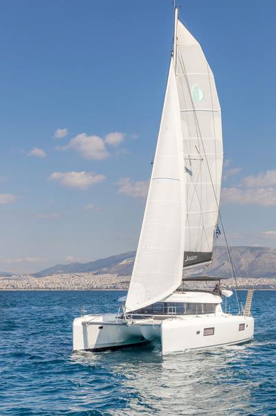 Book yachts online - catamaran - Lagoon 42 A/C &amp; GEN. - EQUILIBRIUM - rent