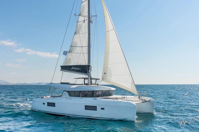 Book yachts online - catamaran - Lagoon 42 A/C &amp; GEN &amp; WM - AMICI - rent