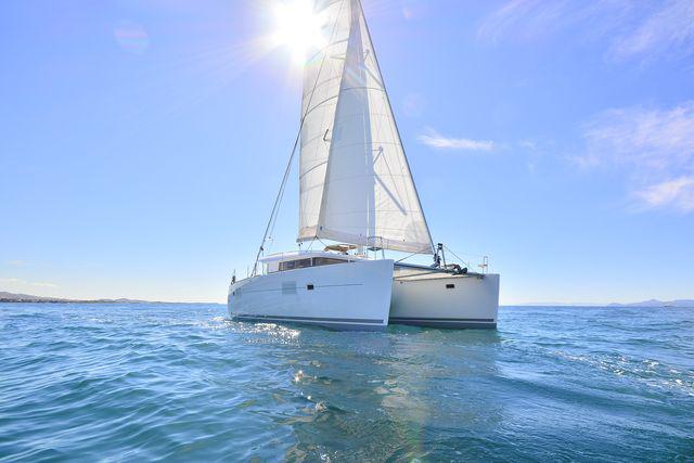 Book yachts online - catamaran - Lagoon 400 S2. - CALLISTO L400 - rent