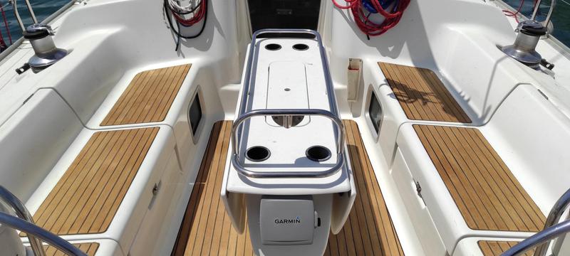 Book yachts online - sailboat - Sun Odyssey 43 - EVANGELOS - rent