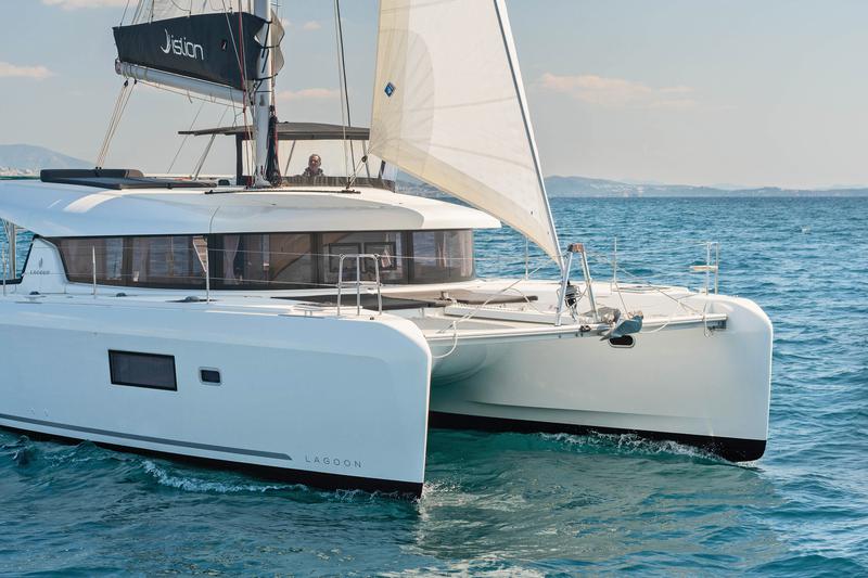 Book yachts online - catamaran - Lagoon 42 A/C &amp; GEN. - Four Seasons - rent