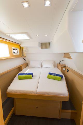 Book yachts online - catamaran - Lagoon 450 Fly A/C &amp; GEN. - Buena Suerte - rent