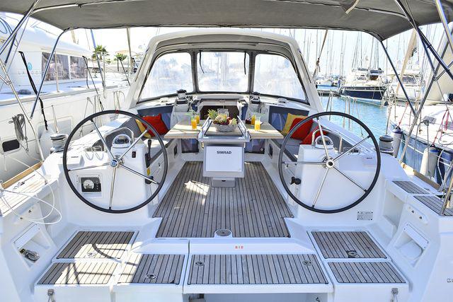 Book yachts online - sailboat - Oceanis 41 - HUSCHEL II - rent