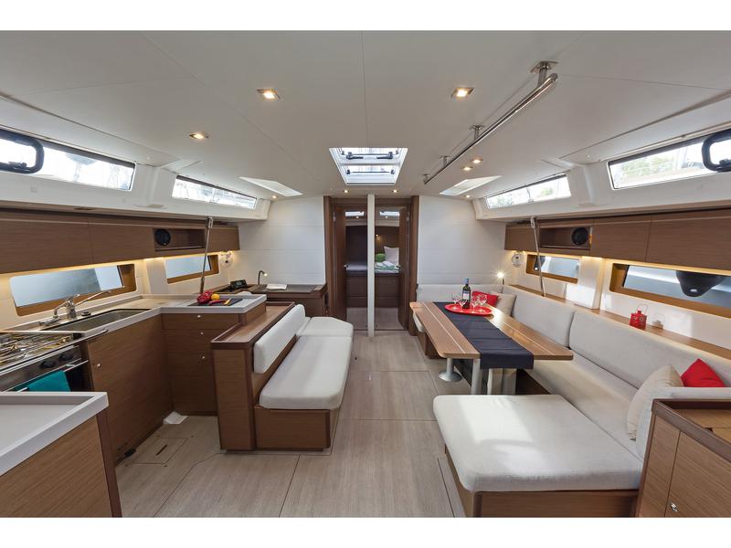 Book yachts online - sailboat - Oceanis 51.1 (5+1 cab) A/C &amp; GEN - BABAKITA - rent