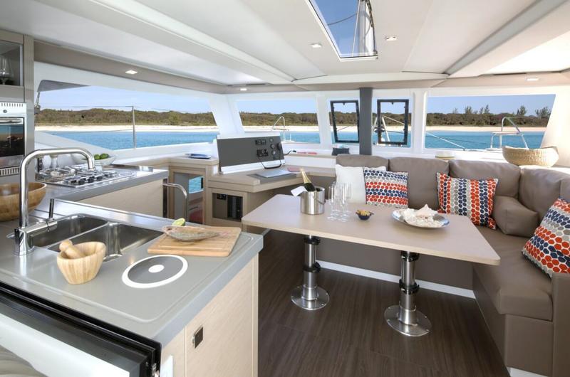 Book yachts online - catamaran - Lucia 40 AC &amp; GEN - FORTUNA - rent