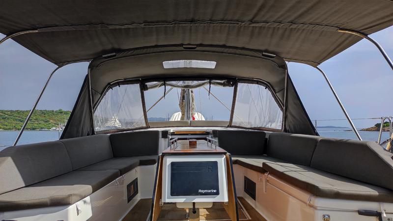 Book yachts online - sailboat - Dufour 530 Exclusive 2020 - Gryffindor - rent