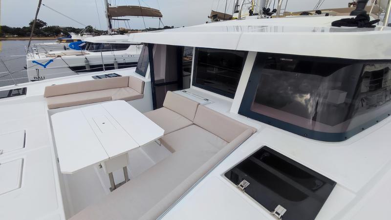 Book yachts online - catamaran - Bali 4.8 - Physeter - rent