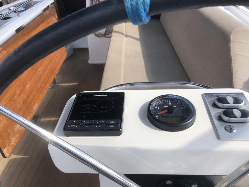 Book yachts online - sailboat - Dufour 430 Grand Large - Billywig - rent