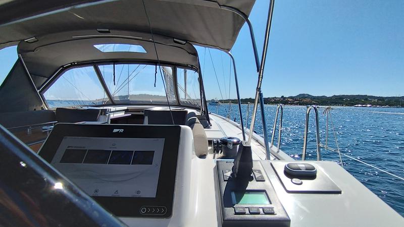 Book yachts online - sailboat - Dufour 530 Owner's Version - Asperula - rent