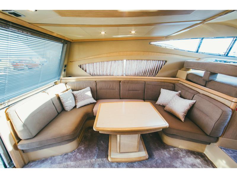 Book yachts online - motorboat - Ferretti 460 - no name - rent