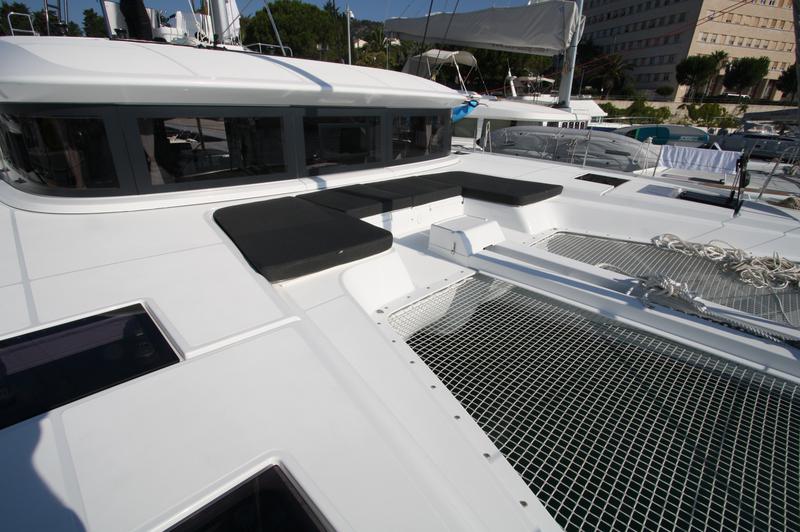 Book yachts online - catamaran - Lagoon 50 - Princess Claire - rent