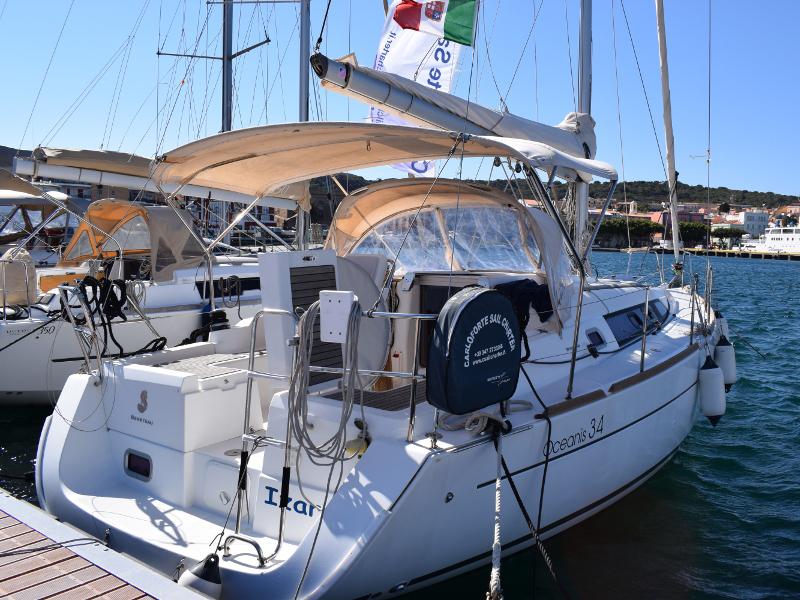 Book yachts online - sailboat - Oceanis 34 - Izar - rent