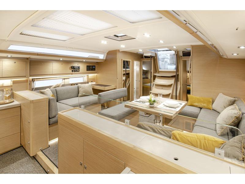 Book yachts online - sailboat - Dufour 530 - Grande Sofia - rent