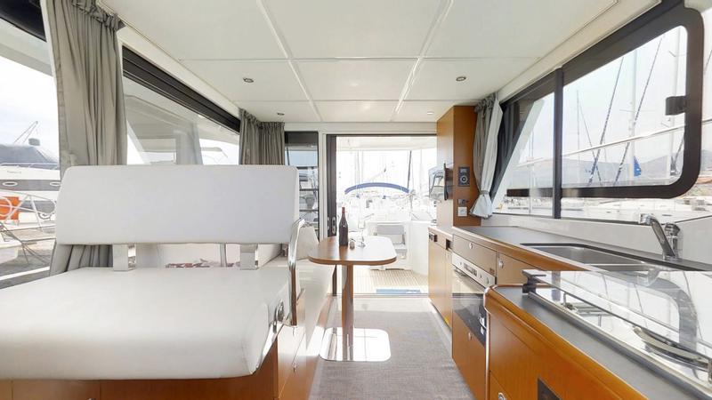 Book yachts online - motorboat - Beneteau Swift Trawler 30 - Odysseus - rent