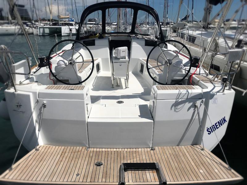 Book yachts online - sailboat - Sun Odyssey 449 - Janis - rent