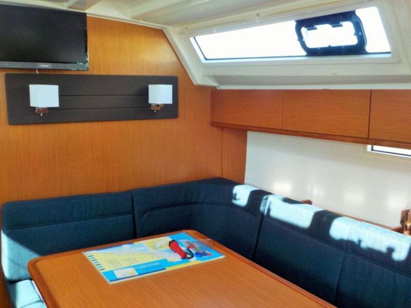 Book yachts online - sailboat - Bavaria Cruiser 46 - Nabu - rent