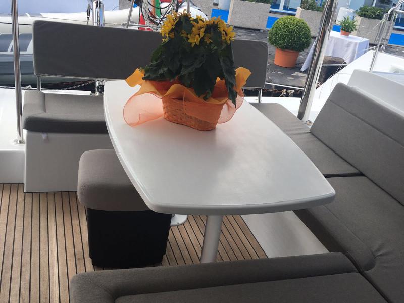 Book yachts online - catamaran - Lagoon 450 - Le.One. - rent