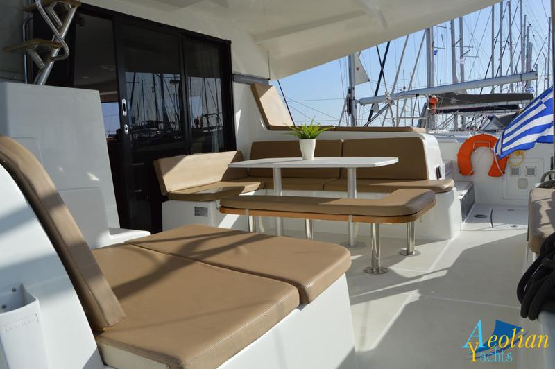 Book yachts online - catamaran - Lagoon 42 - Aeolian Spirit - rent