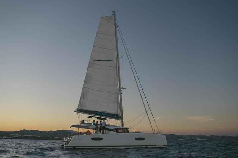 Book yachts online - catamaran - Fountaine Pajot 47 SAONA LUX (GEN,AC,WATERMAKER) - AquaSpirit - rent