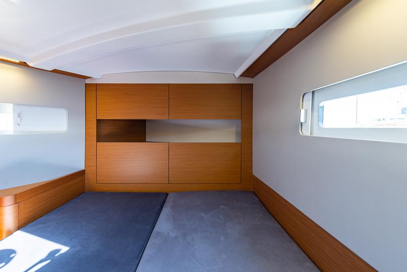 Book yachts online - sailboat - Sun Odyssey 410 - Martha - rent