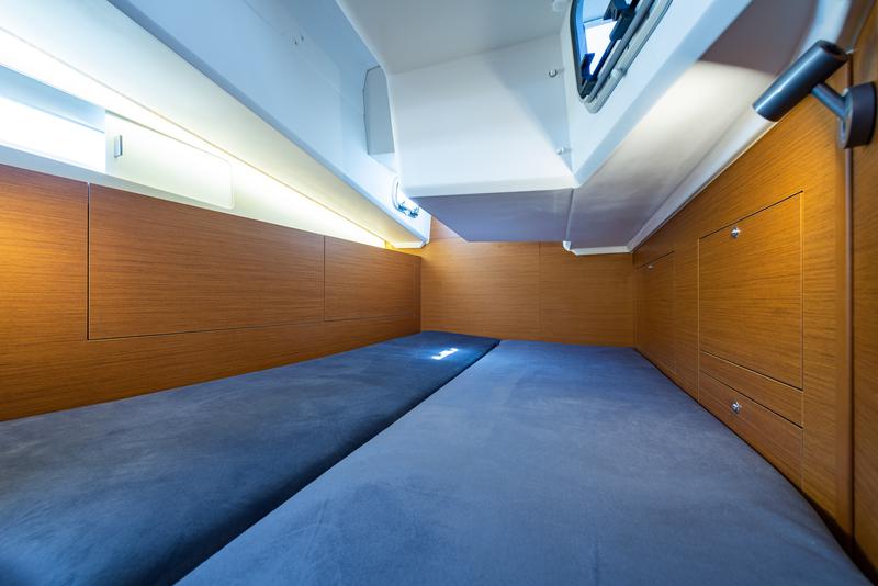 Book yachts online - sailboat - Sun Odyssey 410 - Martha - rent