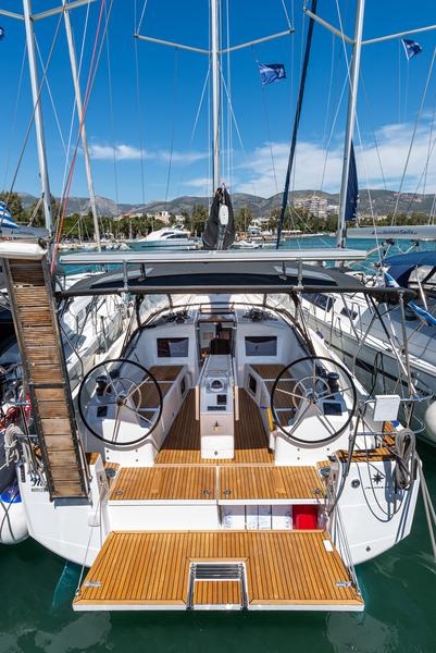 Book yachts online - sailboat - Sun Odyssey 410 - Martha - rent