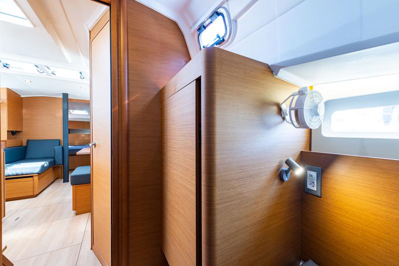 Book yachts online - sailboat - Sun Odyssey 410 - Martha - rent