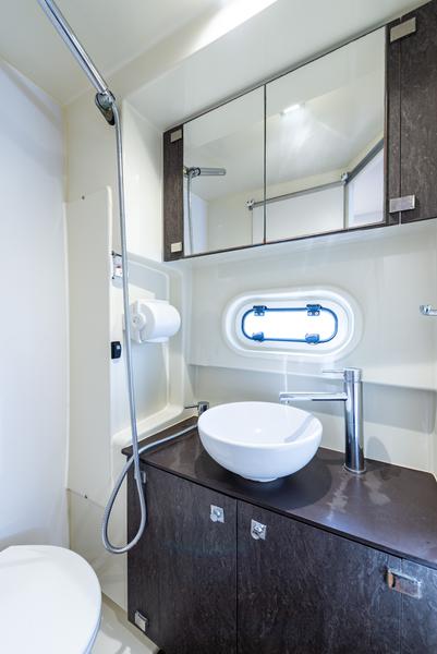 Book yachts online - catamaran - Bali 4.3 - Gatto Nero - rent