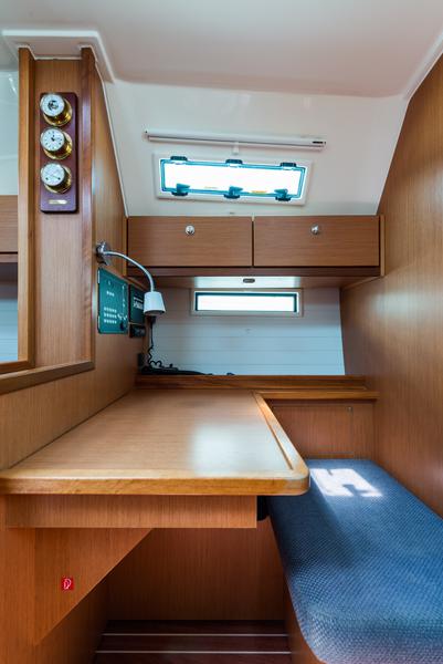 Book yachts online - sailboat - Bavaria 40 Cruiser - Deneb - rent