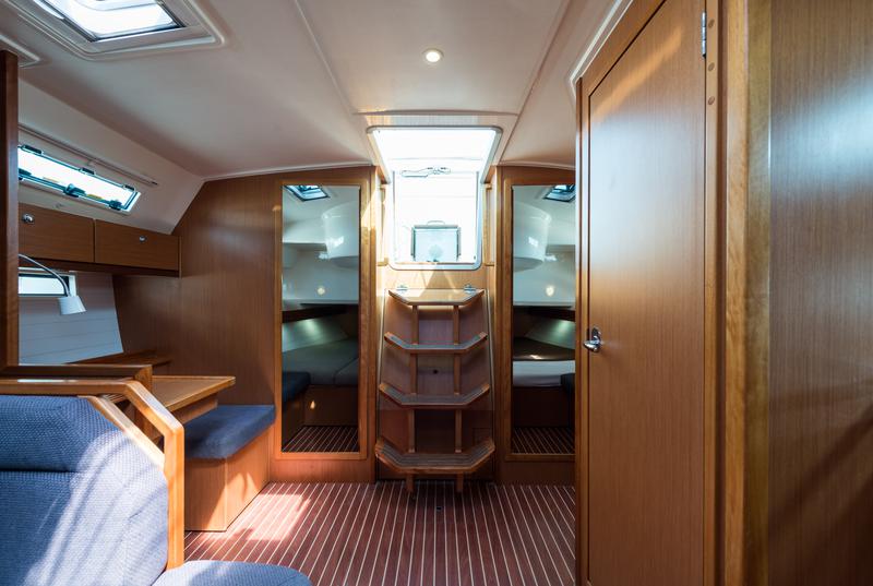 Book yachts online - sailboat - Bavaria 40 Cruiser - Deneb - rent